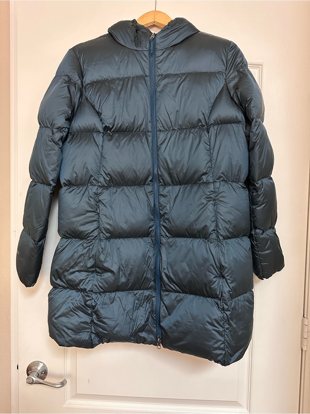 Eddie Bauer Long Hooded Puffer Coat in Dark Teal